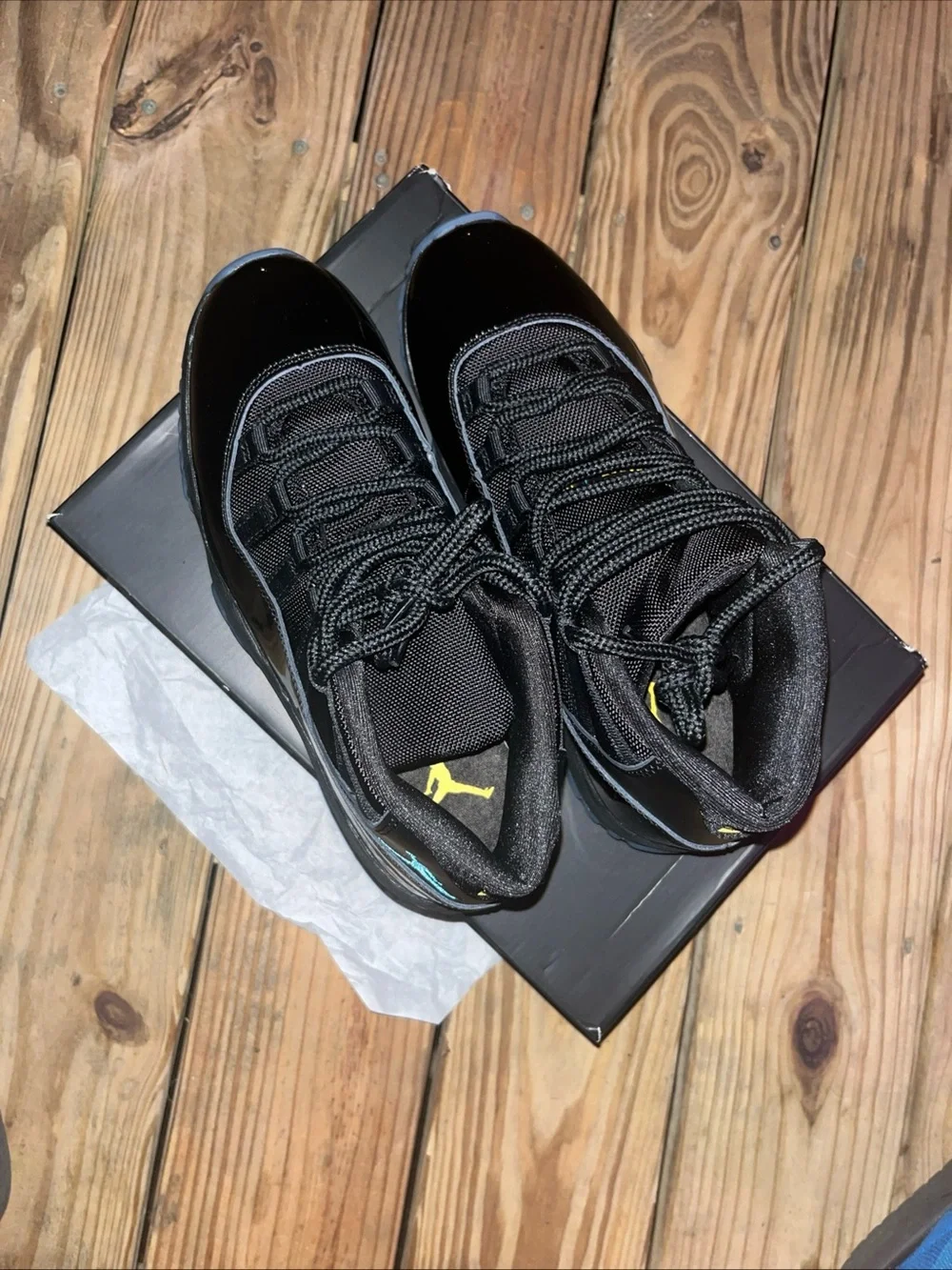 Jordan 11 gammas size 9